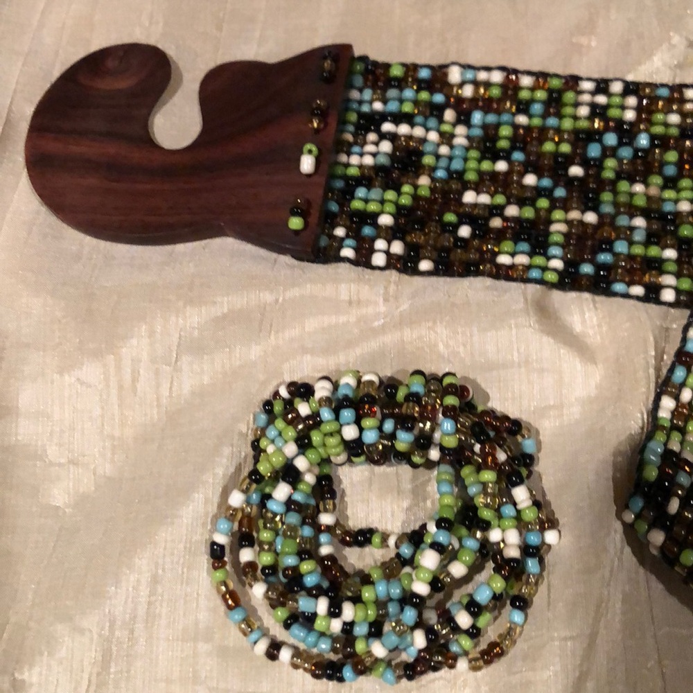 Beaded Belt & Bracelet Set wooden clip buckle